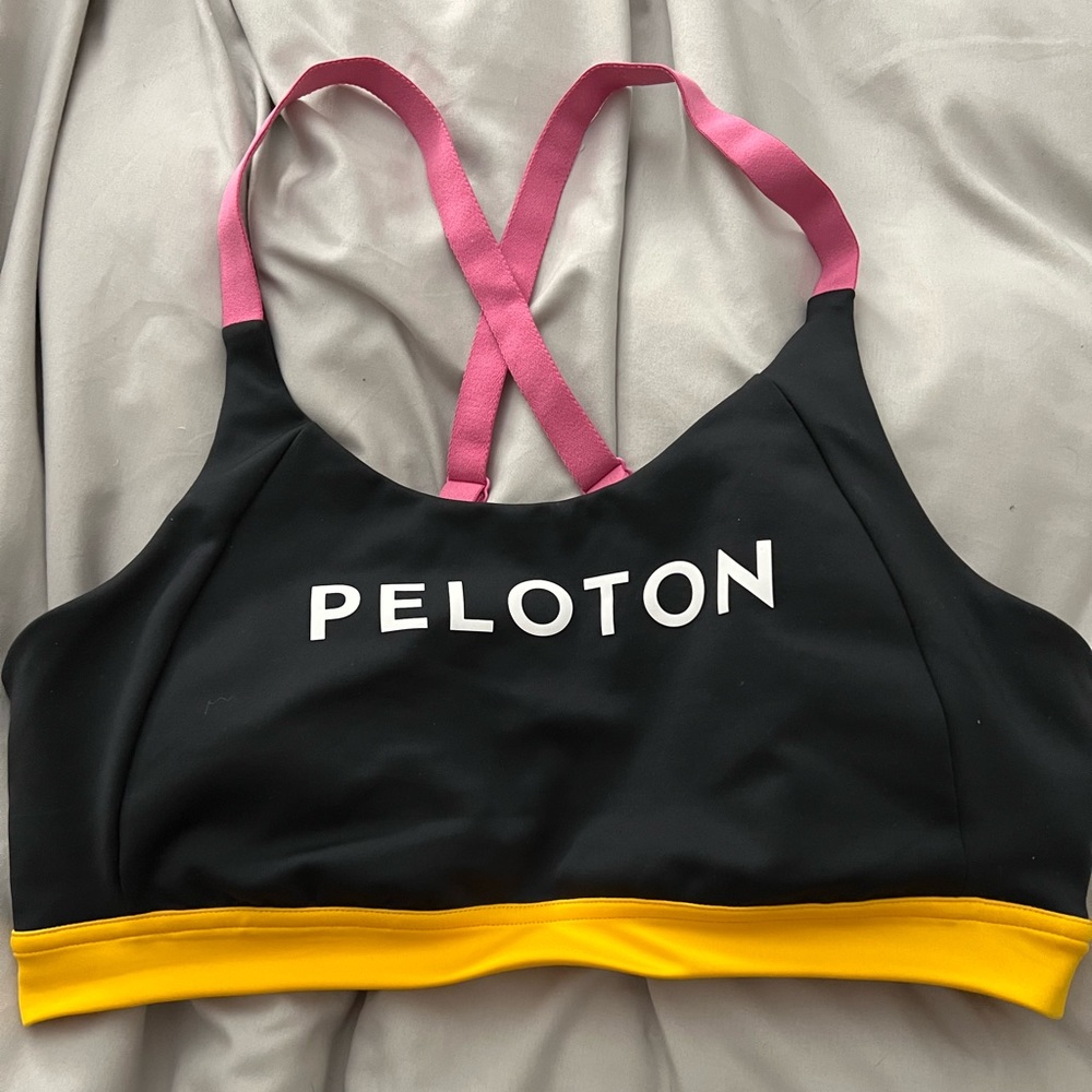 Peloton color block sports bra EUC size large